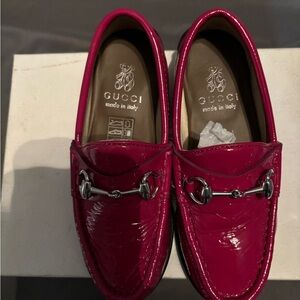 Girls Gucci Loafers/only worn 3-4 times